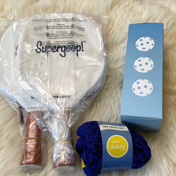 Supergoop!
PLAY Everyday Lotion SPF 50 paddle beach set - Picture 12 of 13